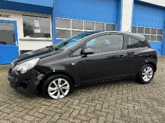 dommages motocyclettes  Opel Corsa 1.4-16V 2014/2