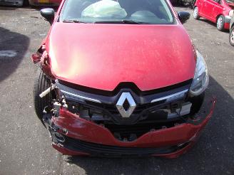 damaged microcars Renault Clio  2014/1