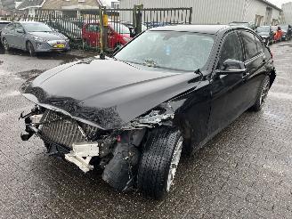 dañado vehículos comerciales BMW 3-serie 320 D Sedan Automaat 2015/2