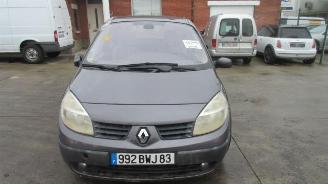 Avarii auto utilitare Renault Scenic  2003/10