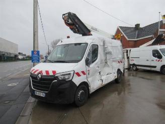 uszkodzony przyczepy kampingowe Renault Master HOOGTEWERKER 2022/2