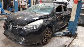 danneggiata veicoli commerciali Renault Clio Clio 1.5 DCI Eco Expression 2013/10