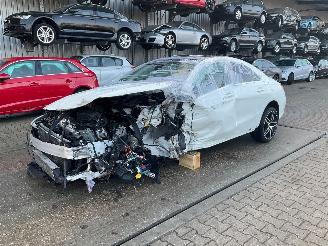 Schade vrachtwagen Mercedes Cla-klasse CLA 280 Coupe 2018/4