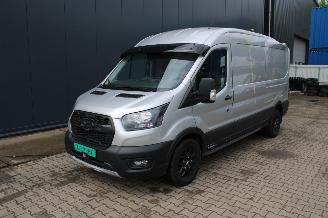 Voiture accidenté Ford Transit Trail MHEV 2023/10