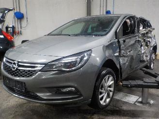 Gebrauchtwagen Maschinen Opel Astra Astra K Hatchback 5-drs 1.6 CDTI 110 16V (B16DTE(Euro 6)) [81kW]  (06-=
2015/12-2022) 2016/10