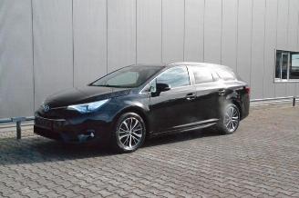 occasion motor cycles Toyota Avensis Touring Sports Edition-S Navi Klima Voll 2016/12