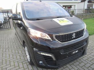 occasion passenger cars Peugeot Expert 2.0D  52.000KM 3-Zits  Airco  Navi  Camera  HalfLeer  Cruise-Control  Line Assist  DodeHoek-Syst 2021/8