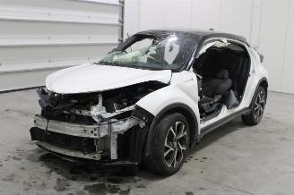 damaged commercial vehicles Toyota C-HR  2020/1