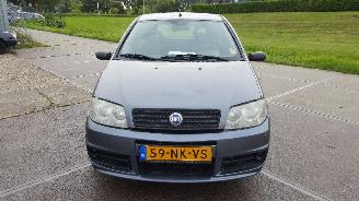 krockskadad bil caravan Fiat Punto Punto II (188) Hatchback 1.2 60 S (188.A.4000) [44kW]  (09-1999/12-2010) 2003/11