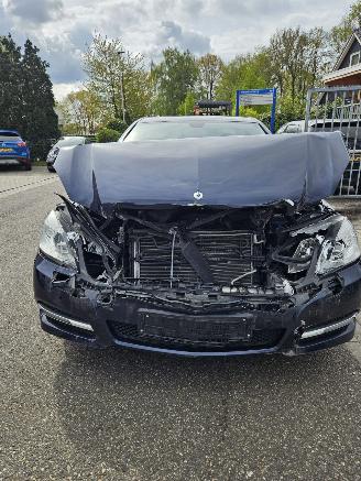 danneggiata veicoli commerciali Mercedes E-klasse E 220 CDI 2011/10