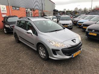 Vaurioauto  campers Peugeot 308 1.6 HDi 16V Combi/o 4Dr Diesel 1.560cc 66kW (90pk) FWD 2010/11